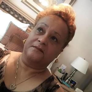 Meet your Posher, Denise